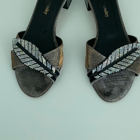 Russel&Bromley London sparkling sandals. Made in Italy , size 38 , US 7.5 - Picture 6 of 9